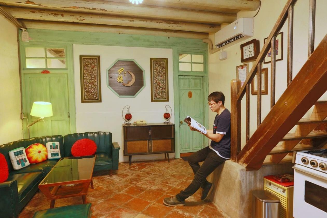 台南赤崁月樓tainan Moon House Inn Extérieur photo